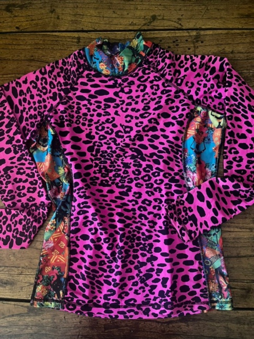 Women's Santa Cruz - "NWOT" Pink Leopard & Floral Print Swimsuit Rash Guard - L